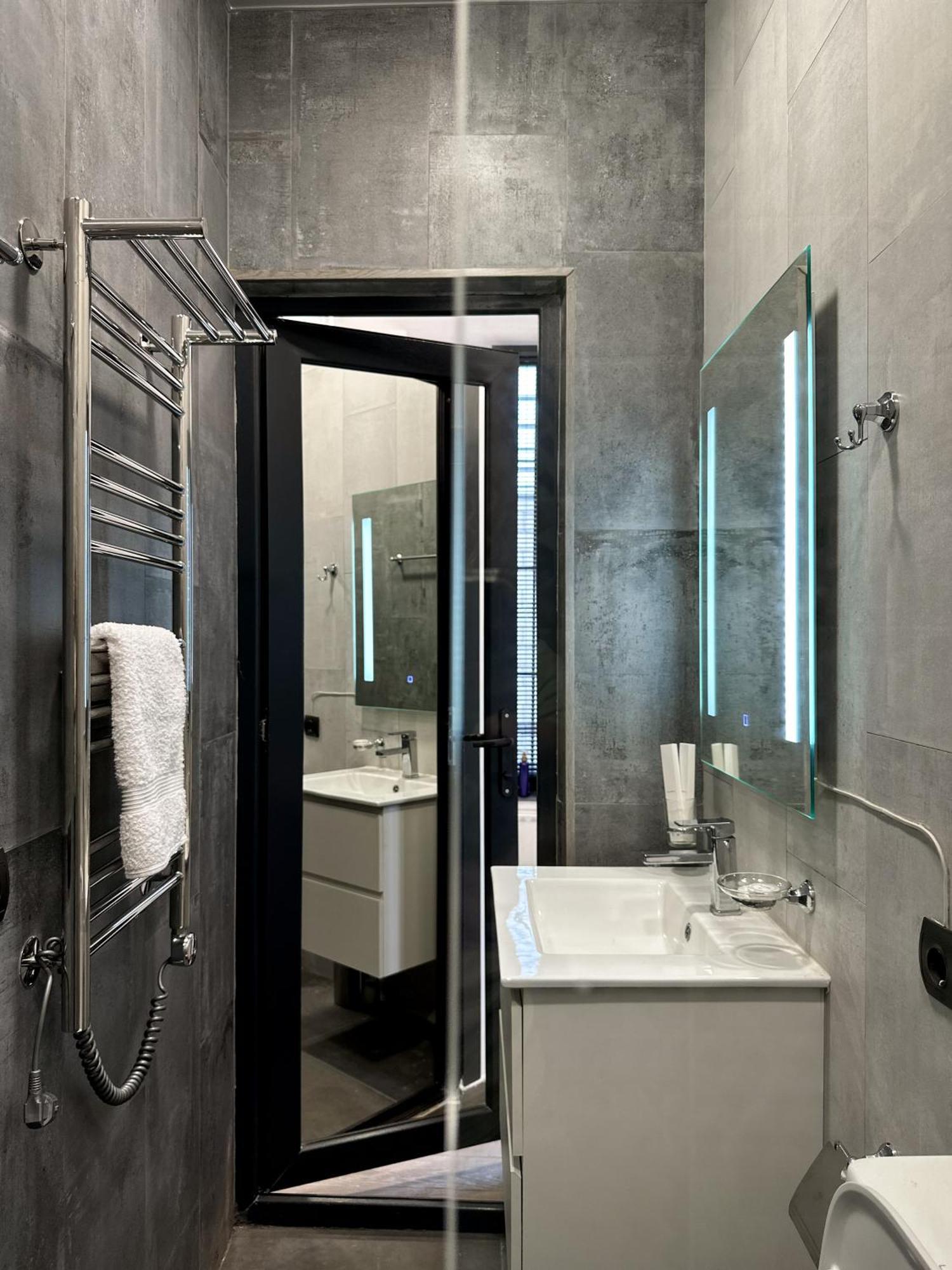 Tiroents Hotel Гюмри Экстерьер фото
